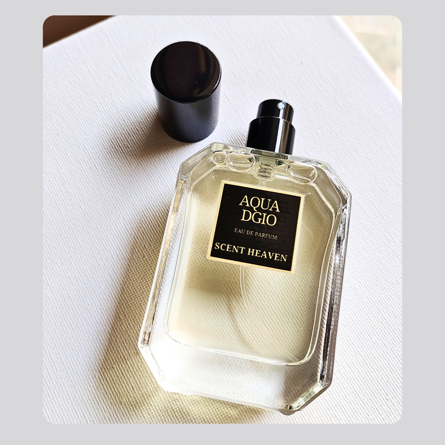 Men’s perfume bottle with citrus, marine, and musk notes – Oceanic freshness in a sleek design