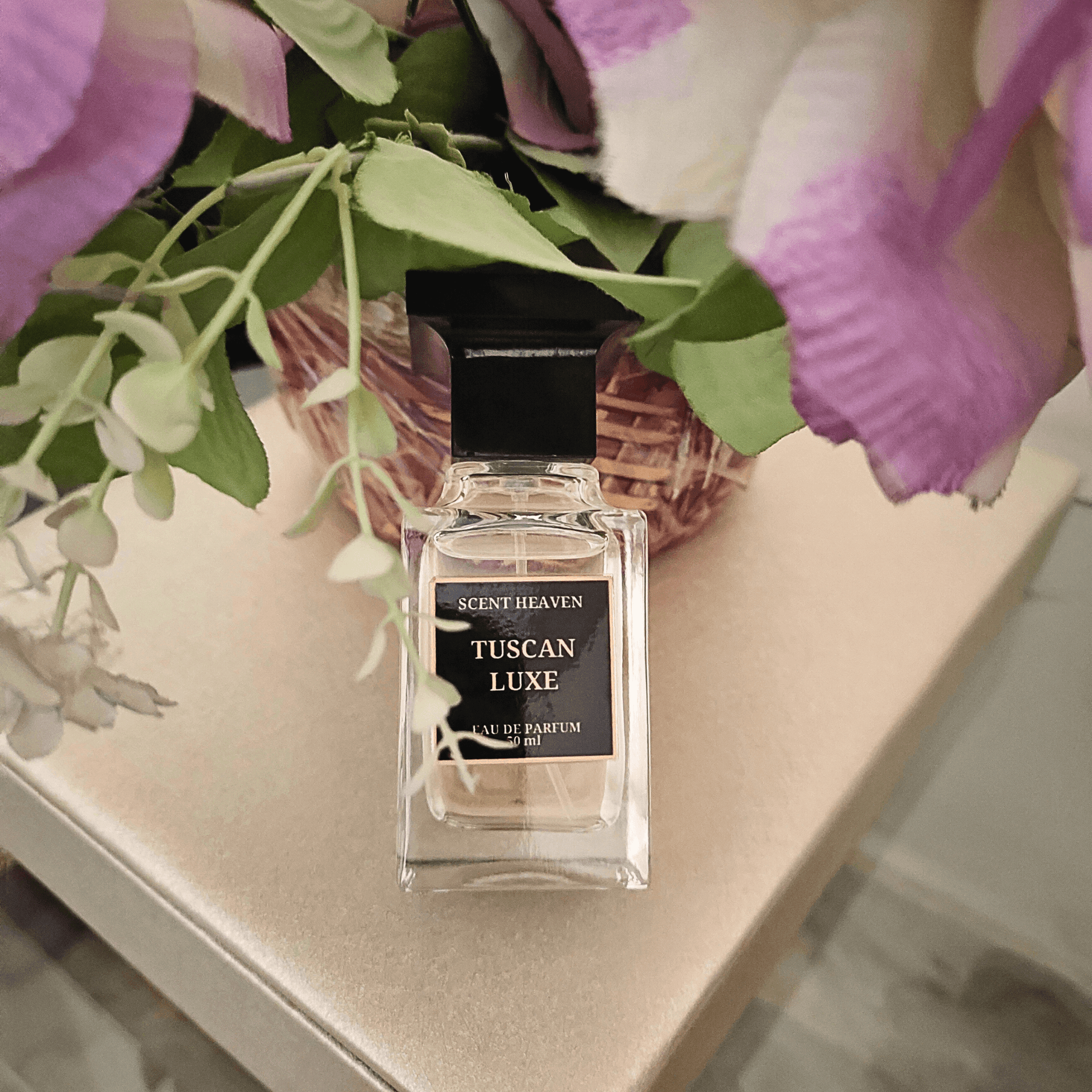 Bold Unisex Perfume – A blend of leather, raspberry, and warm spices, perfect for any occasion.